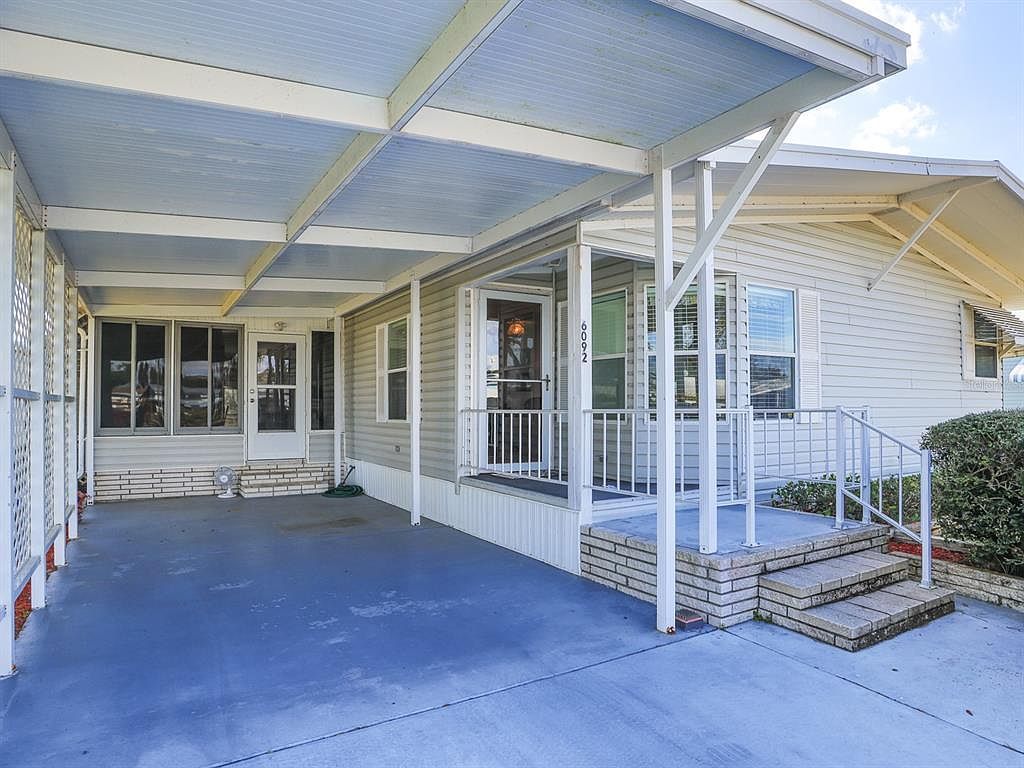 6092 Southern Oaks Dr SE Winter Haven, FL 33884 - Thumbnail 2