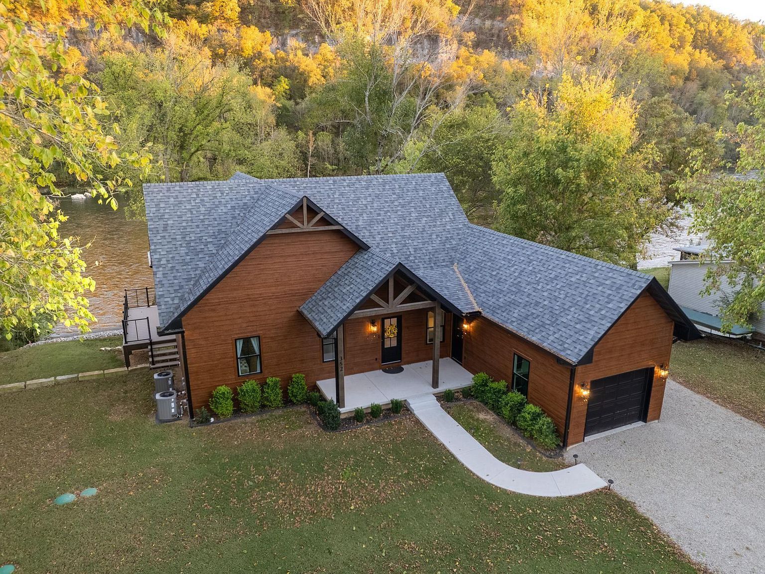 352 Wheatstone Pl Cotter, AR 72626 - Thumbnail 2