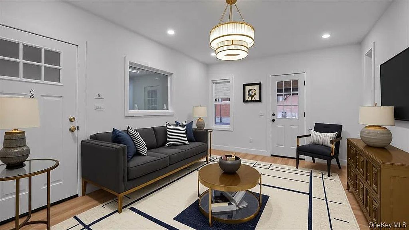 679 E 221st St #4 Bronx, NY 10467 - Thumbnail 2