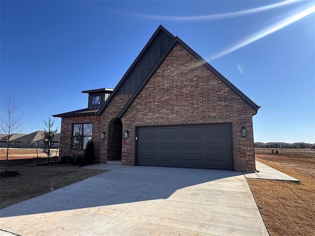 6908 NW 150th St Oklahoma City, OK 73142 - Thumbnail 2