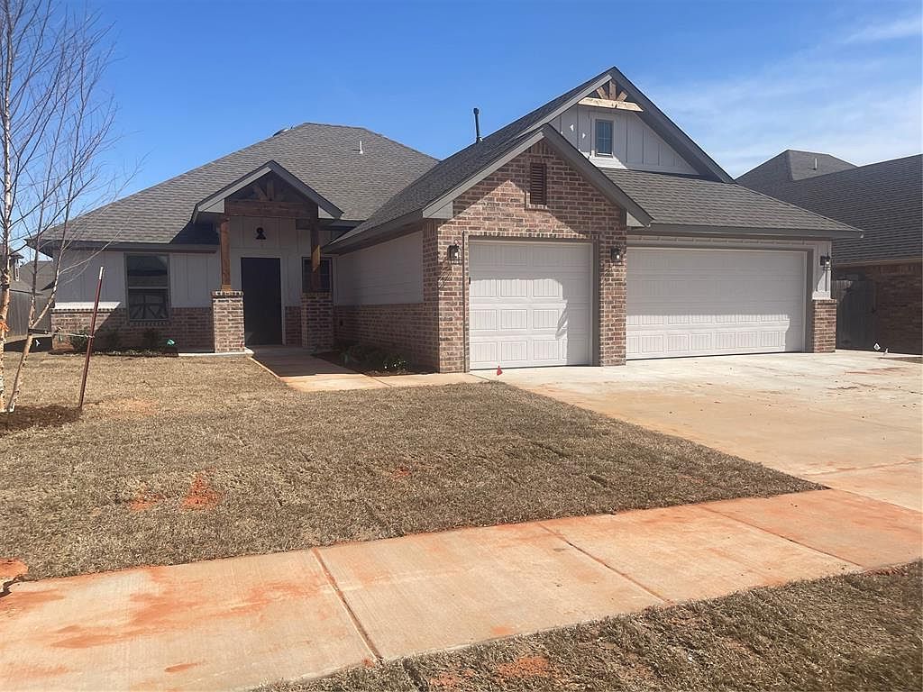 4516 Hambletonian Ln Mustang, OK 73064 - Thumbnail 2
