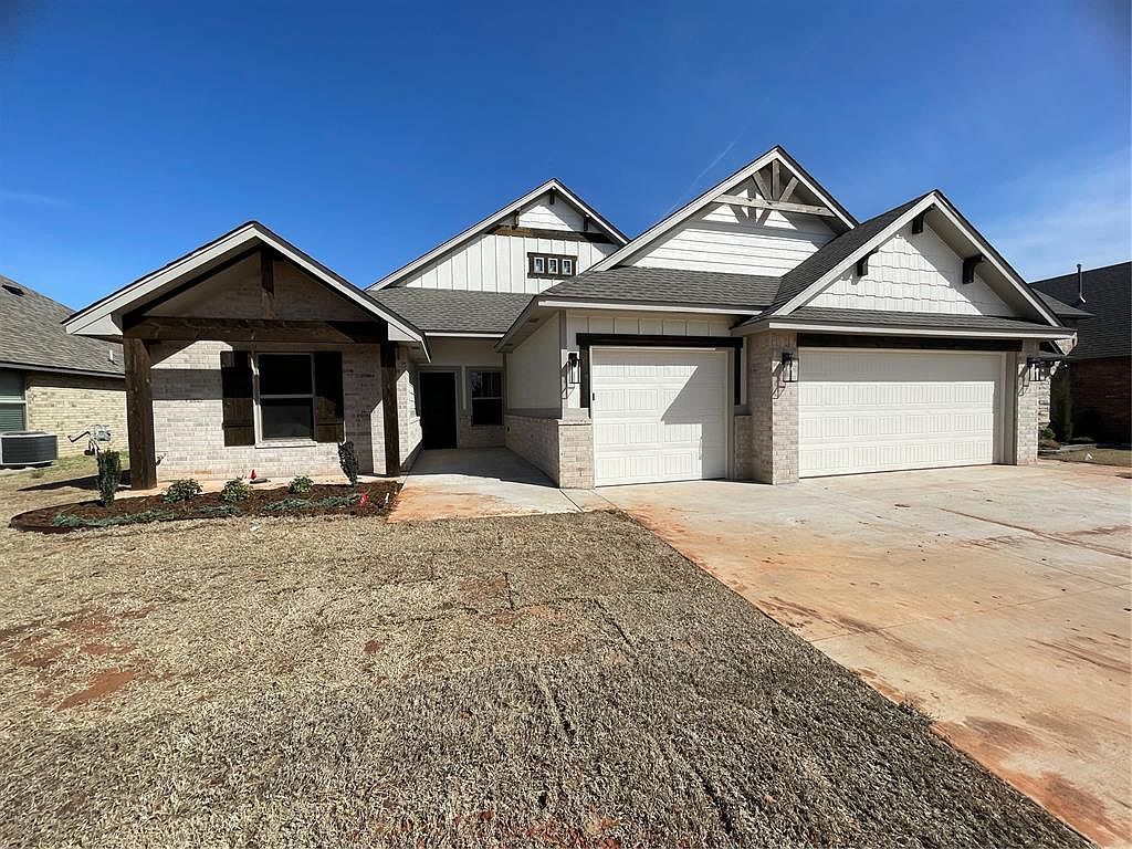 4604 Hambletonian Ln Mustang, OK 73064 - Thumbnail 2