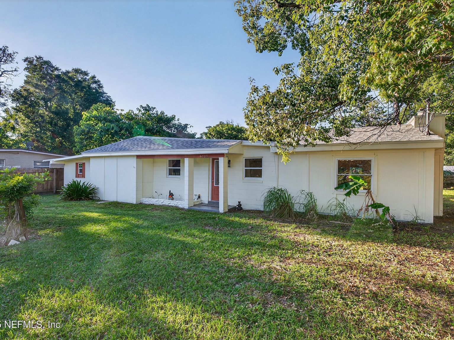 6923 King Arthur Rd N Jacksonville, FL 32211 - Thumbnail 2