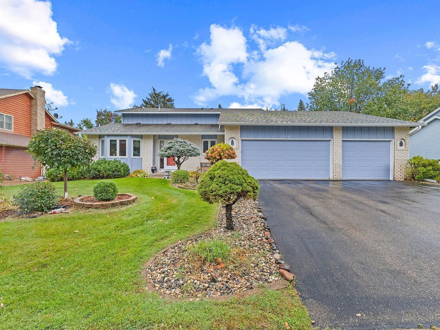 11159 Sumter Ave S Bloomington, MN 55438 - Thumbnail 2