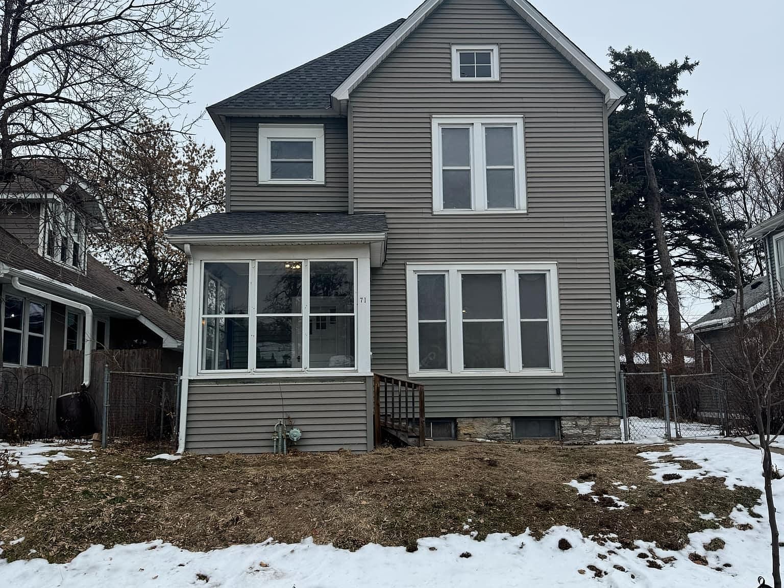 71 Winifred St W Saint Paul, MN 55107 - Thumbnail 2