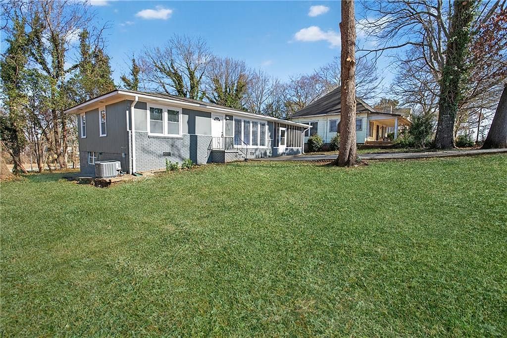 2535 Lakewood Ave SW Atlanta, GA 30315 - Thumbnail 2