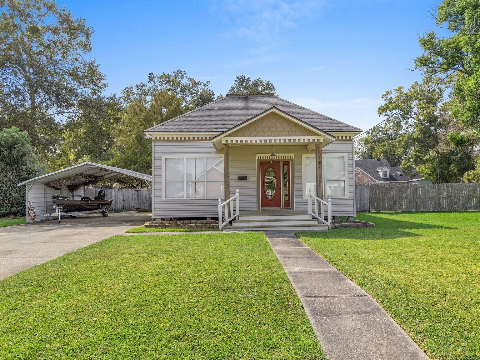 519 Davis St Jennings, LA 70546 - Thumbnail 2