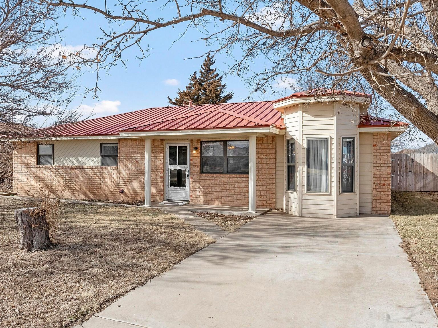 615 Pine Ave Dumas, TX 79029 - Thumbnail 2