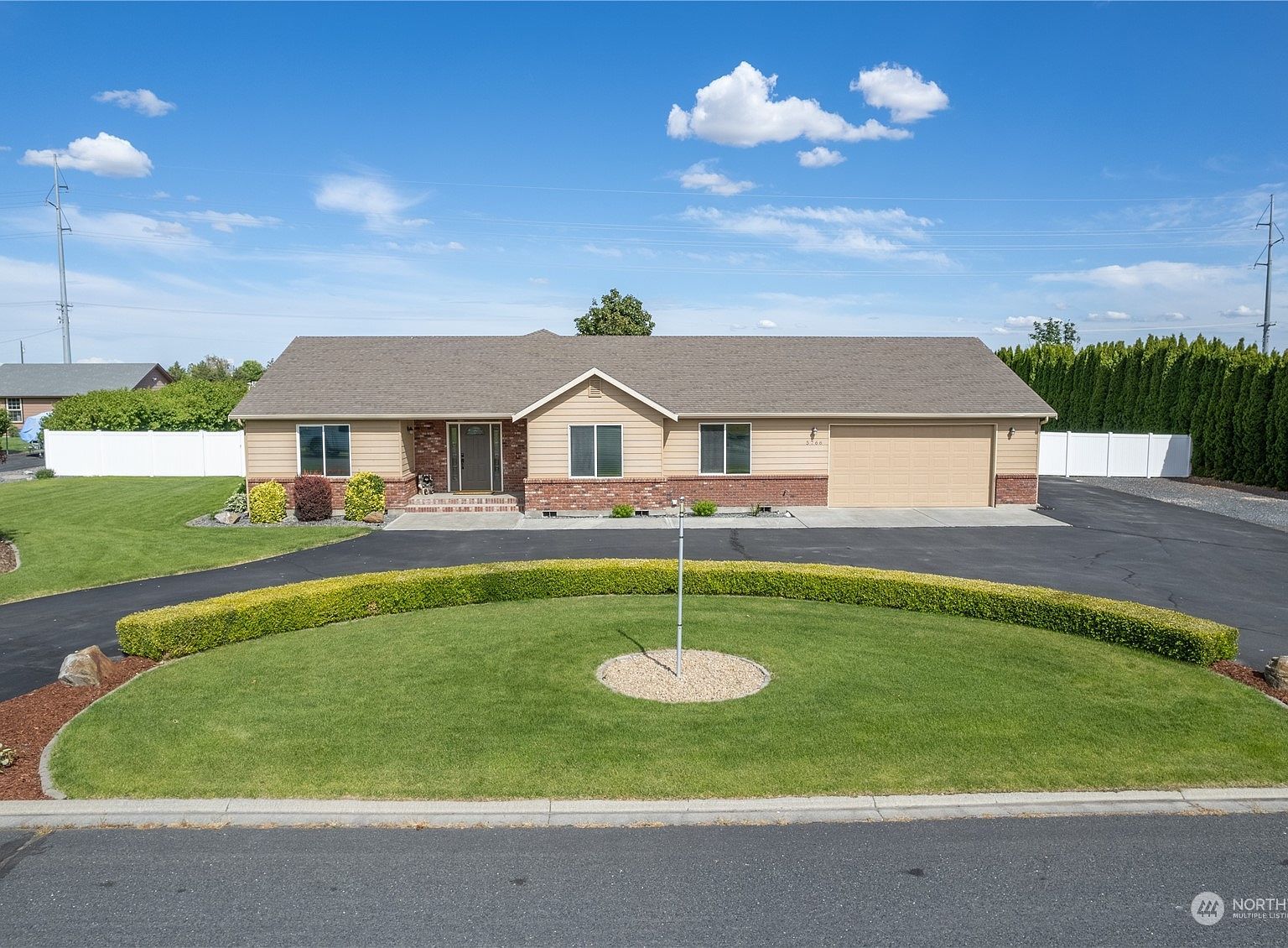 5766 Ridgeview Drive Loop NE Moses Lake, WA 98837 - Thumbnail 2