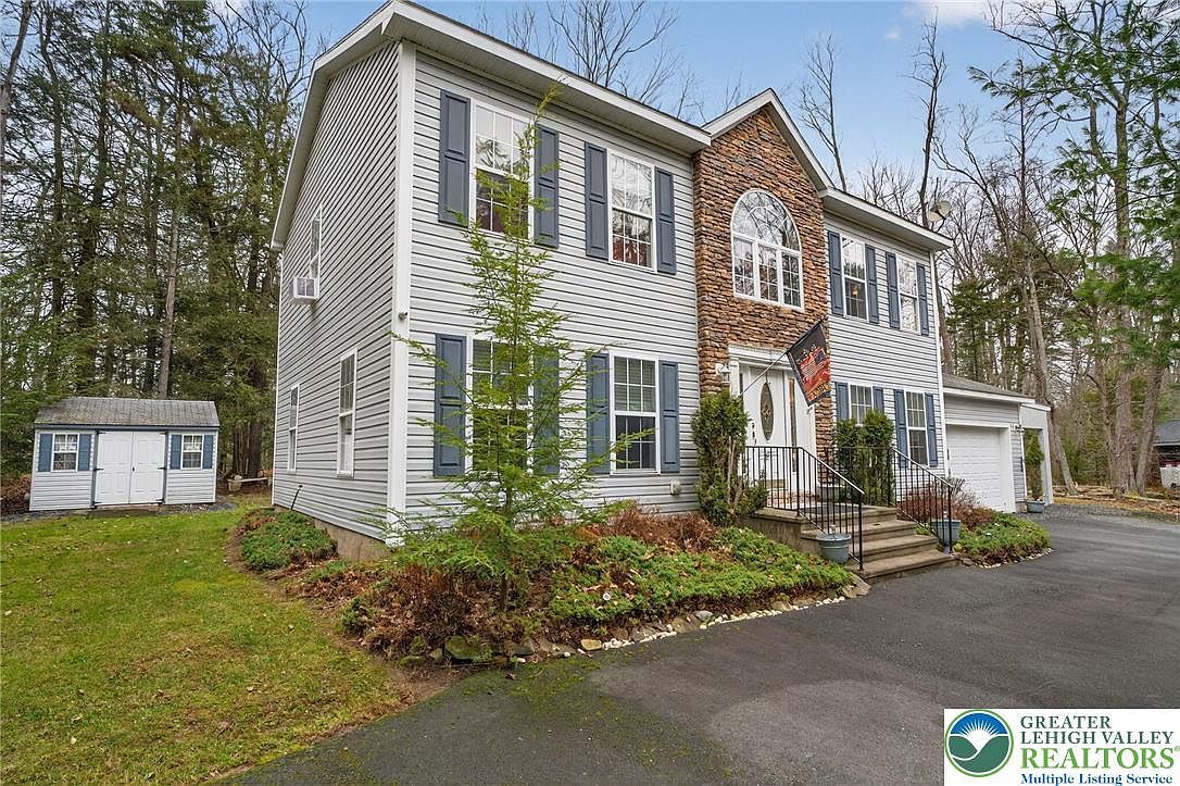 216 Pheasant Pl Tobyhanna, PA 18466 - Thumbnail 2