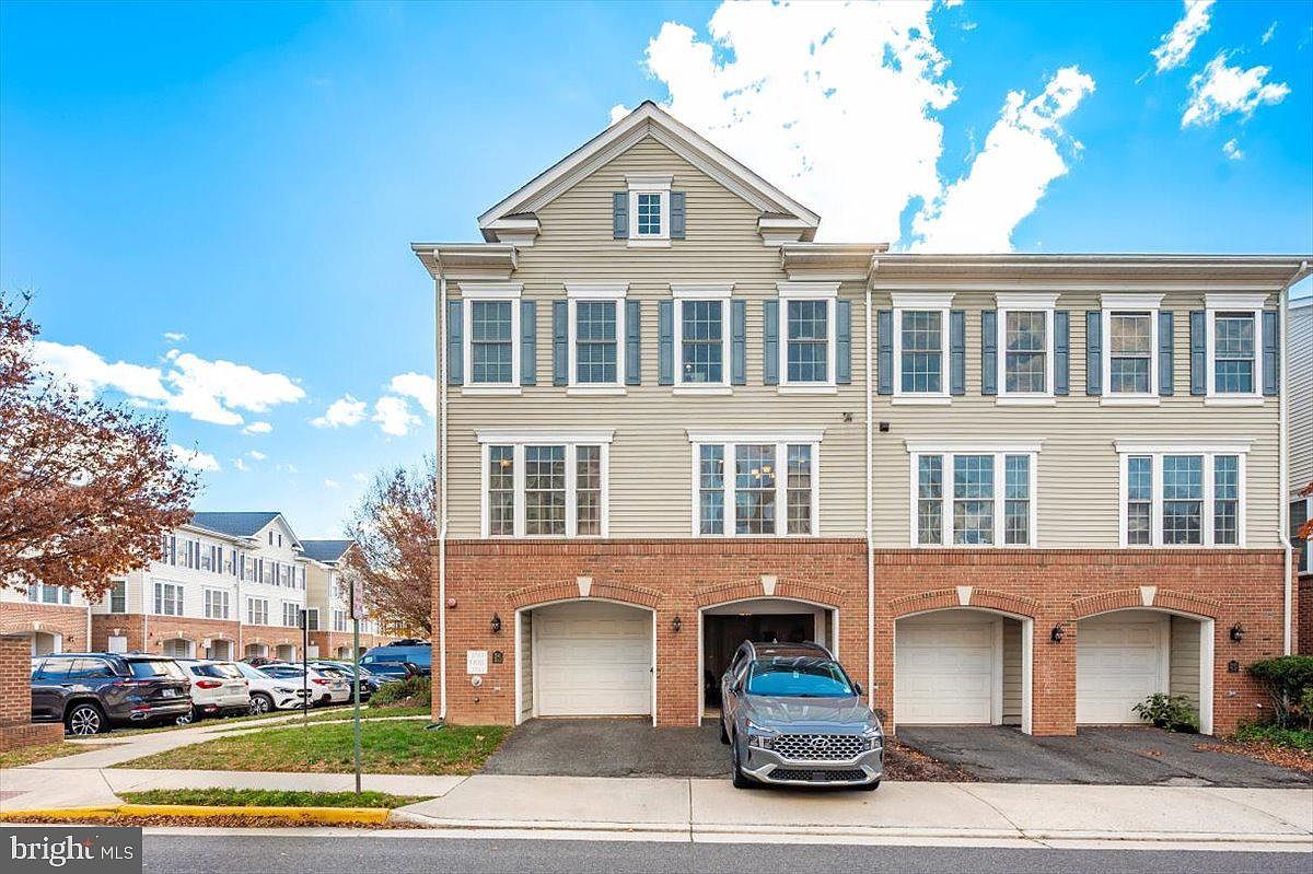 3541 Huntley Manor Ln #79B Alexandria, VA 22306 - Thumbnail 2