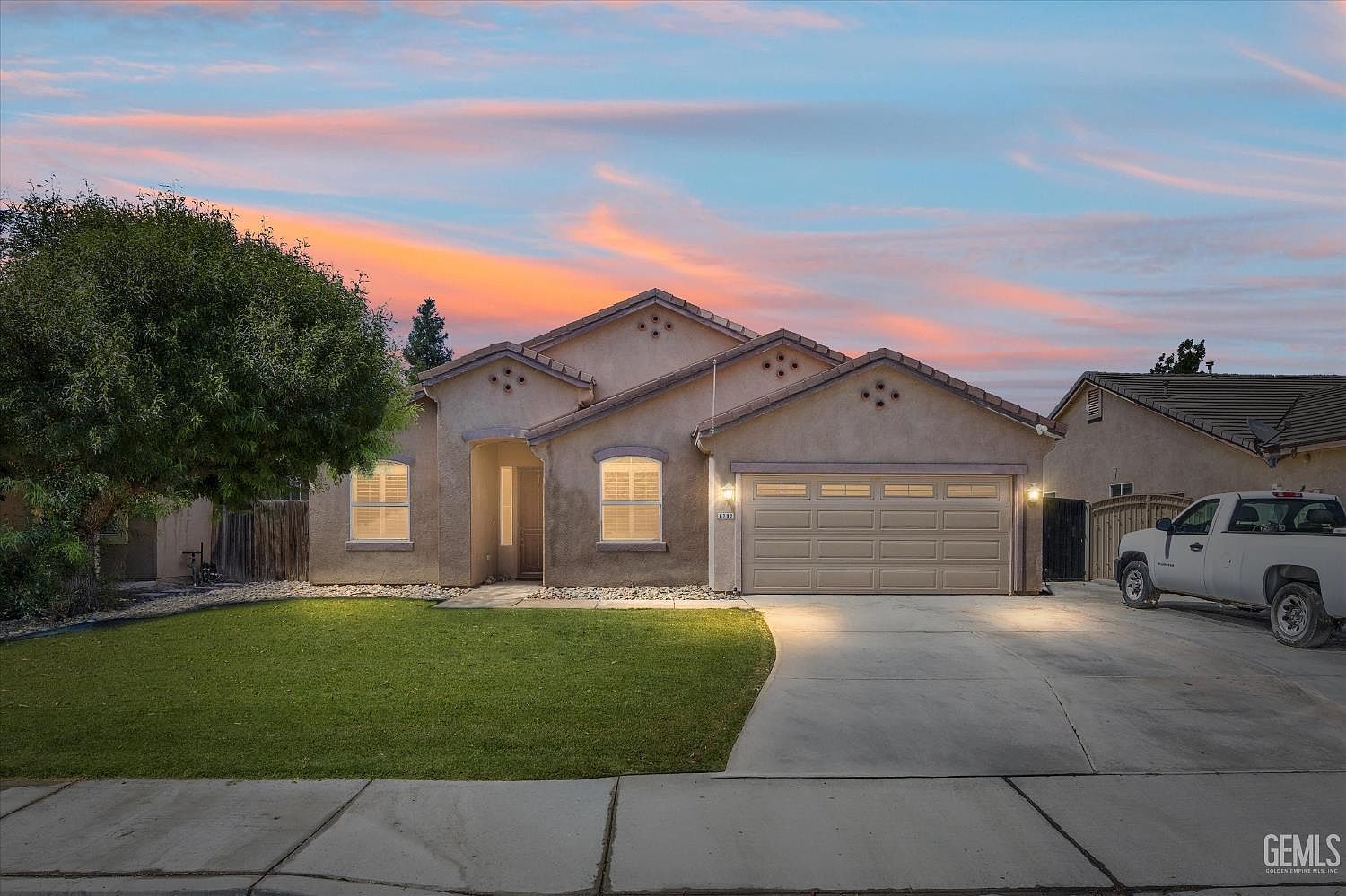 6202 Ocean Jasper Dr Bakersfield, CA 93313 - Thumbnail 2