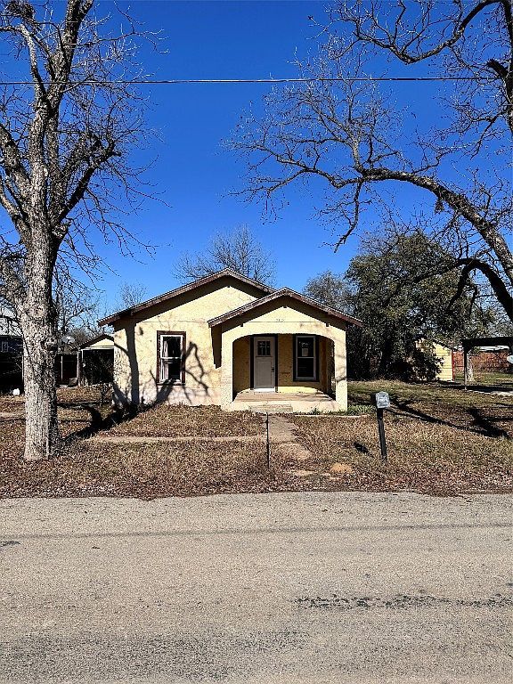 705 E 9th St Coleman, TX 76834 - Thumbnail 2