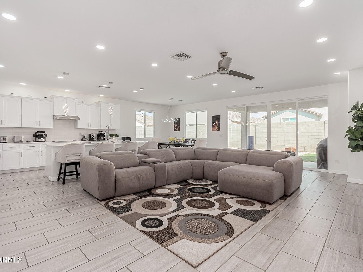 1194 E Meadowridge Dr Casa Grande, AZ 85122 - Thumbnail 2