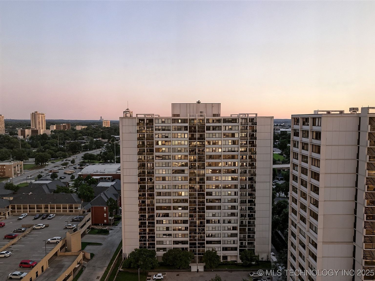 410 W 7th St #2026 Tulsa, OK 74119 - Thumbnail 2