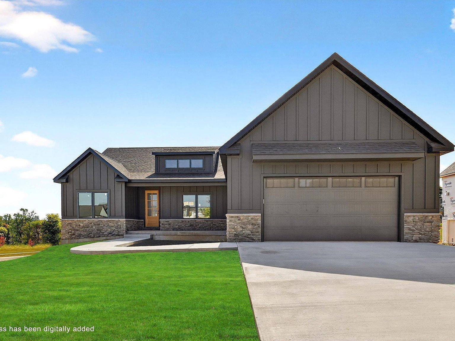 724 E Crestline Dr Bloomington, IN 47401 - Thumbnail 2