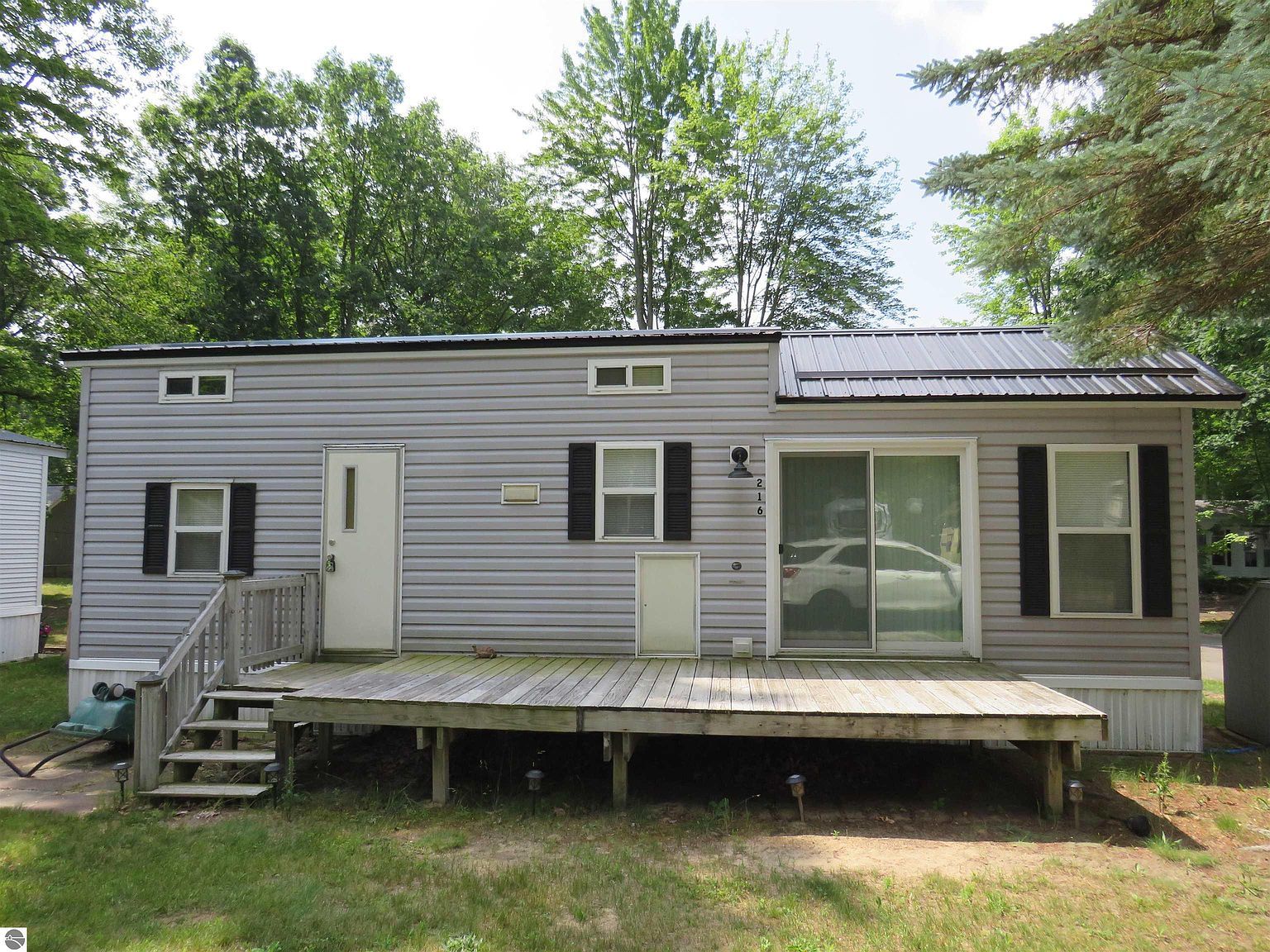 2757 Owens Dr #216 Houghton Lake, MI 48629 - Thumbnail 2