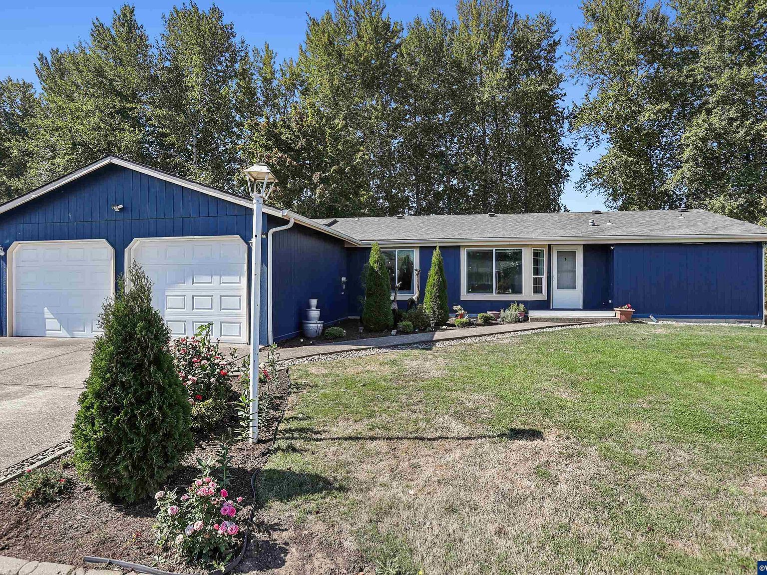 914 James St Independence, OR 97351 - Thumbnail 2