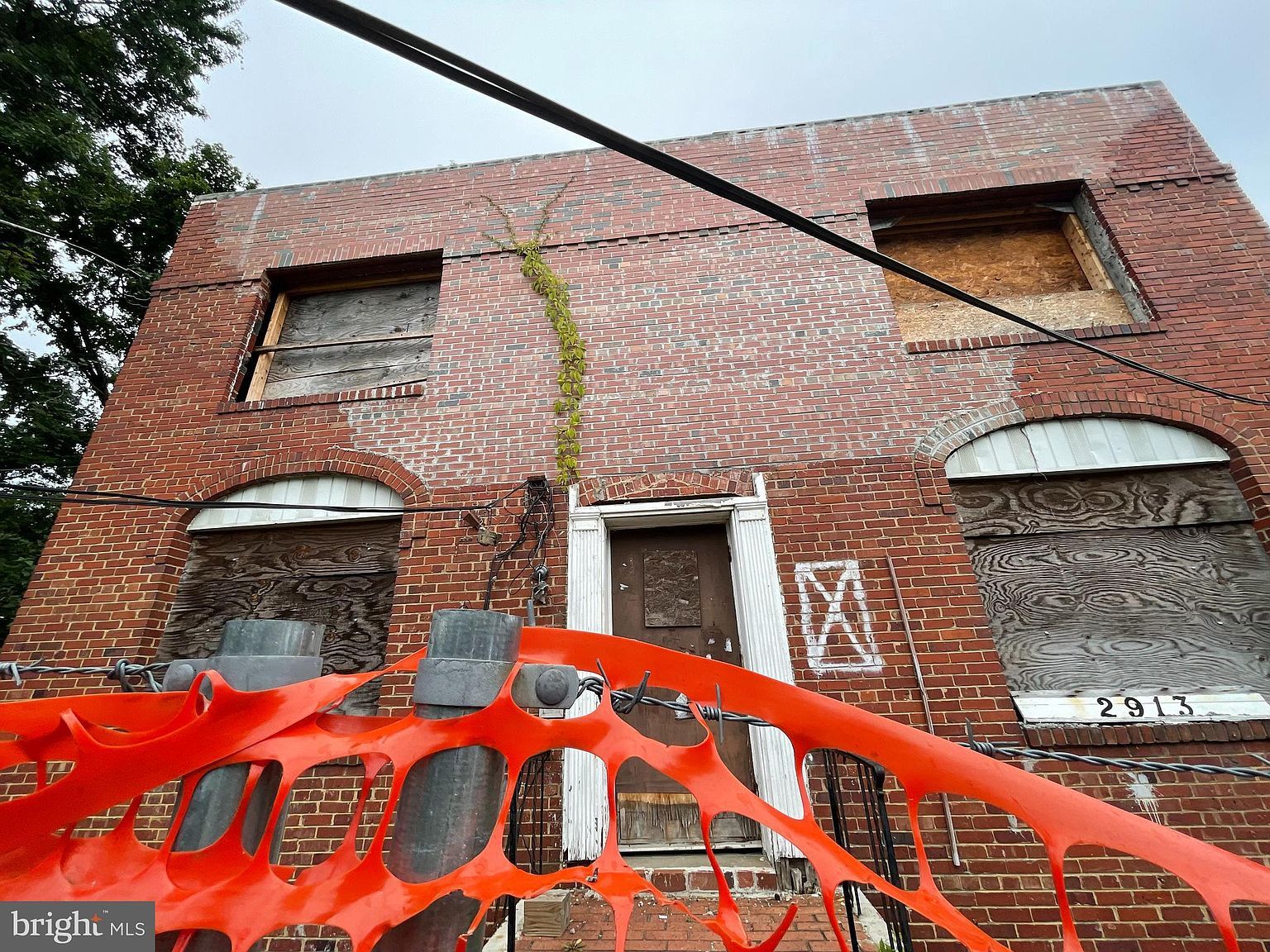 2913 30th St SE Washington, DC 20020 - Thumbnail 2