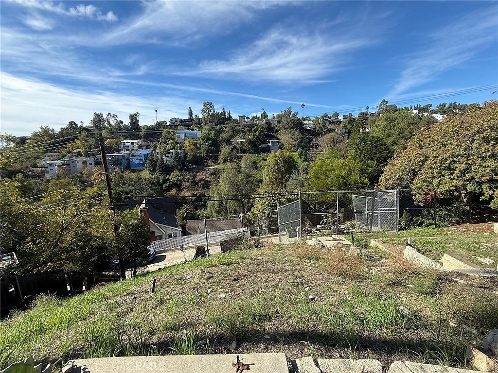 364 Crane Blvd LOT 91 Los Angeles, CA 90065 - Thumbnail 2