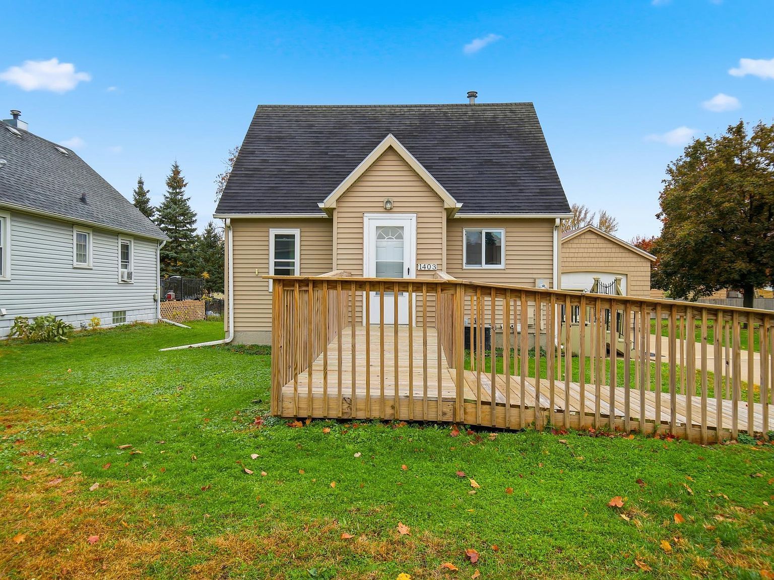 1403 11th Ave NW Austin, MN 55912 - Thumbnail 2