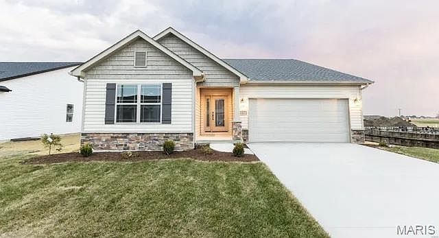 1433 Fairwood Dr Belleville, IL 62220 - Thumbnail 2