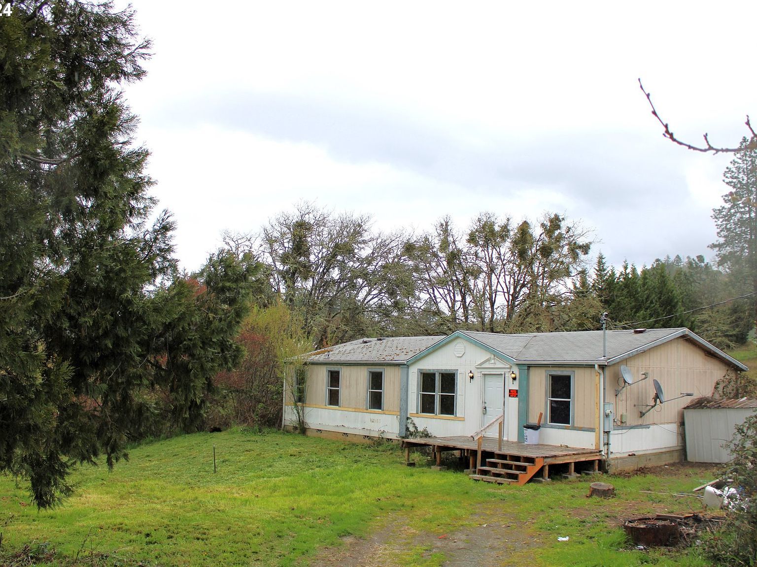 11304 Tiller Trail Hwy Days Creek, OR 97429 - Thumbnail 2