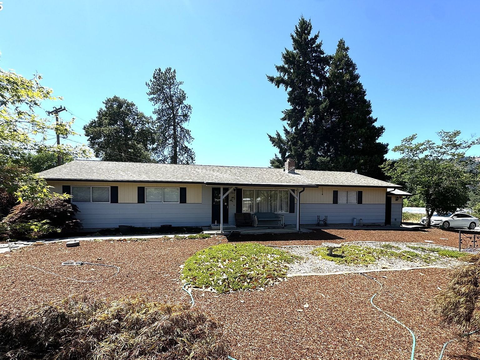 166 Peacock Ln Myrtle Creek, OR 97457 - Thumbnail 2