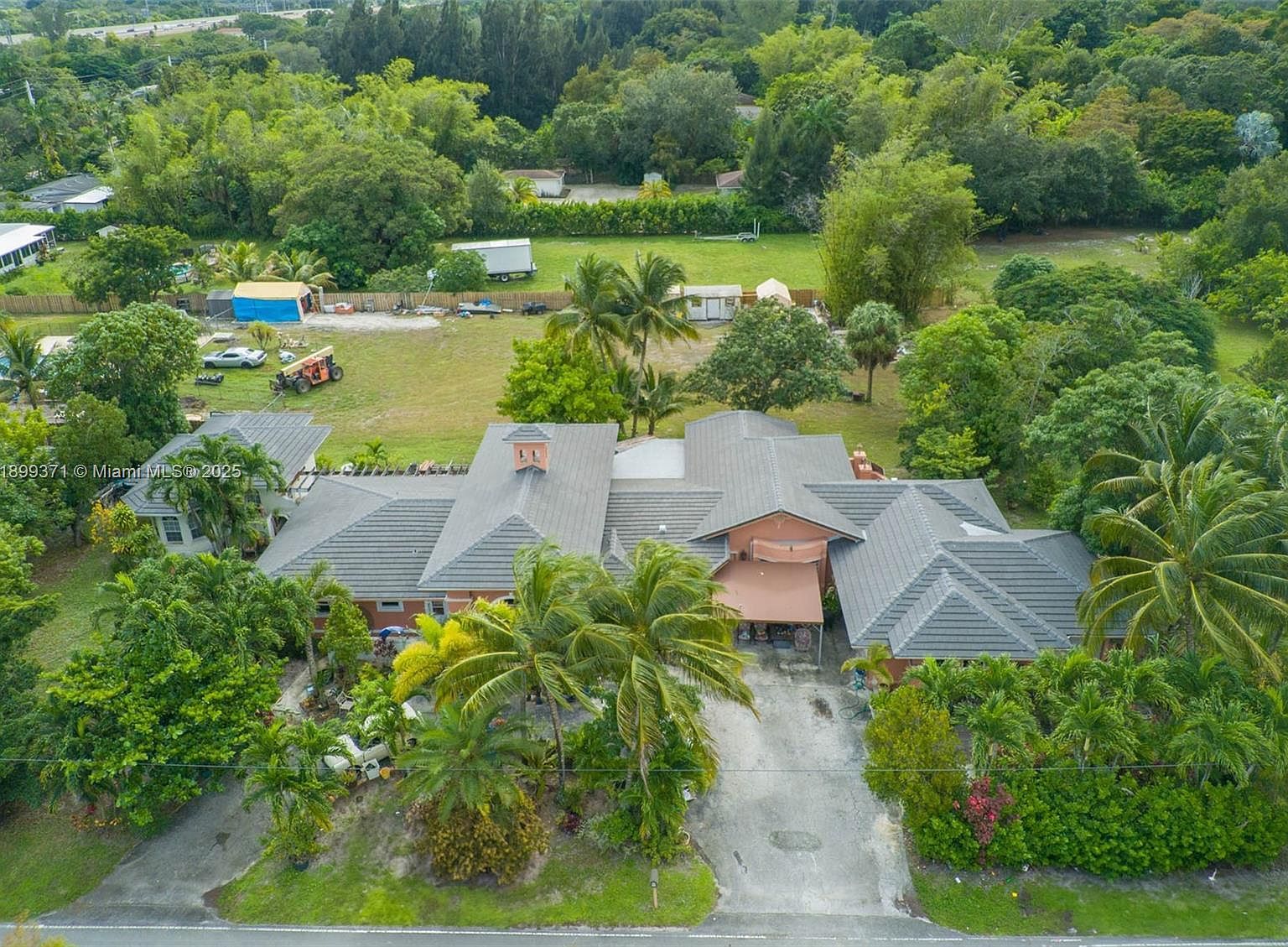 5400 Palm Tree Rd Plantation, FL 33317 - Thumbnail 2