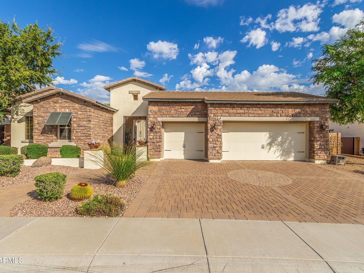 5415 E Hallihan Dr Cave Creek, AZ 85331 - Thumbnail 2