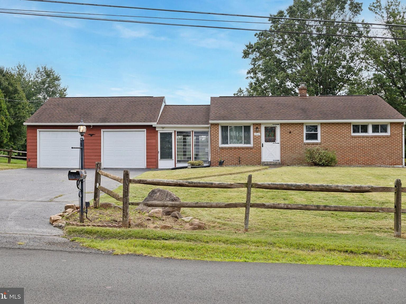 2518 Rhoads Rd Gilbertsville, PA 19525 - Thumbnail 2