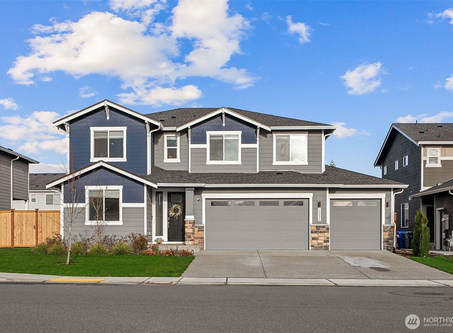 13225 Pines Ln E Puyallup, WA 98374 - Thumbnail 2