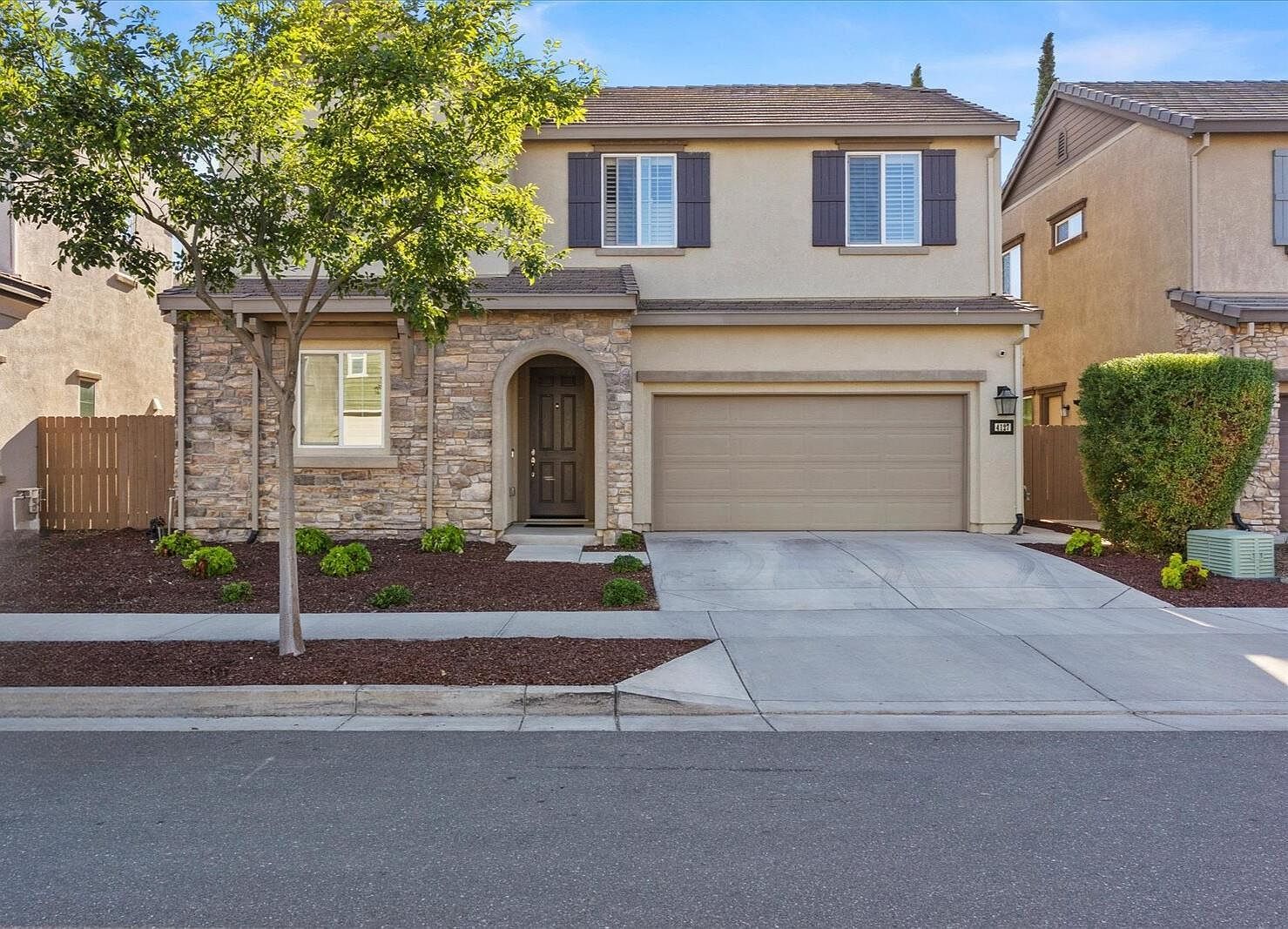4127 Hydo Lake Way Sacramento, CA 95834 - Thumbnail 2