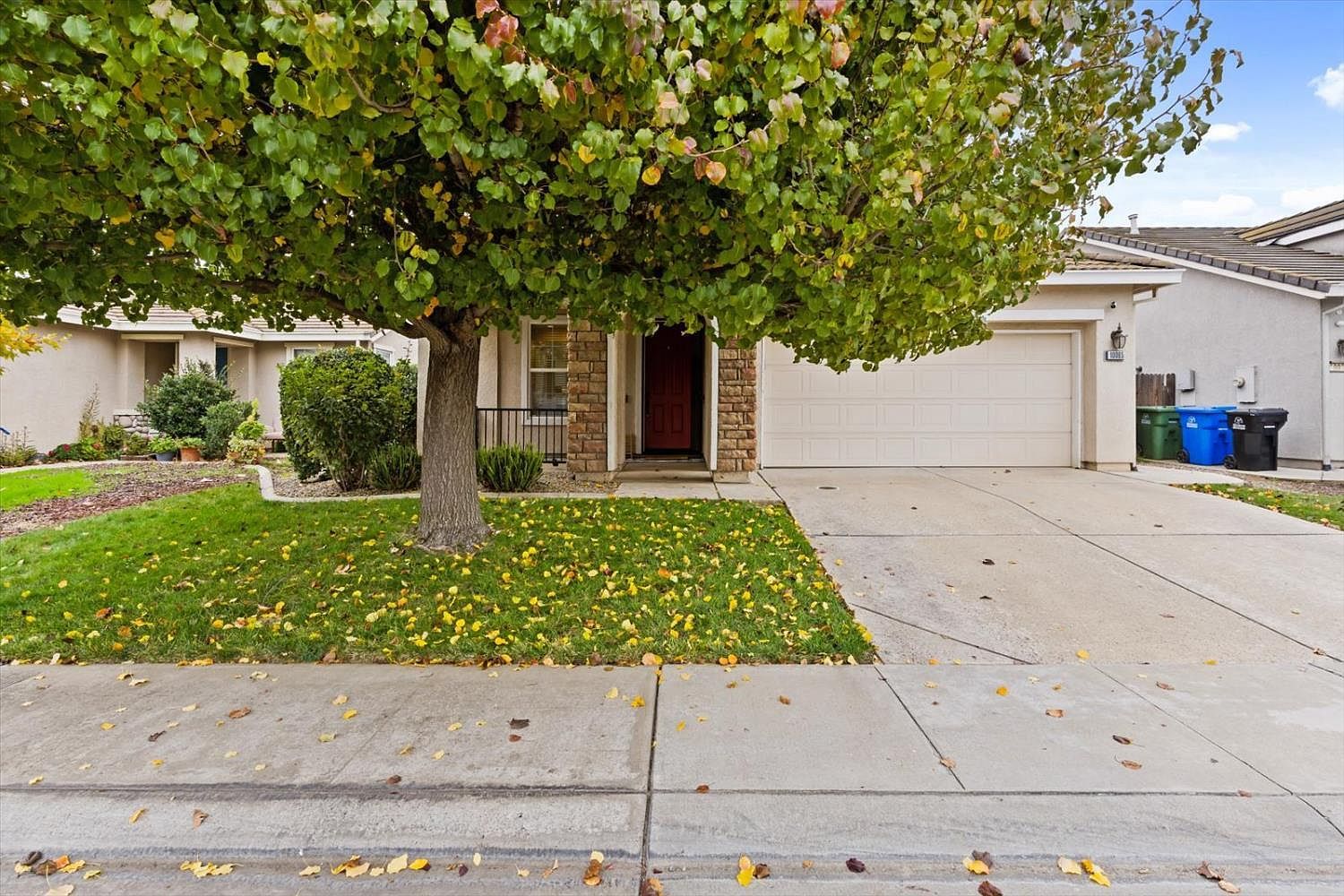 10065 Waterfield Dr Elk Grove, CA 95757 - Thumbnail 2