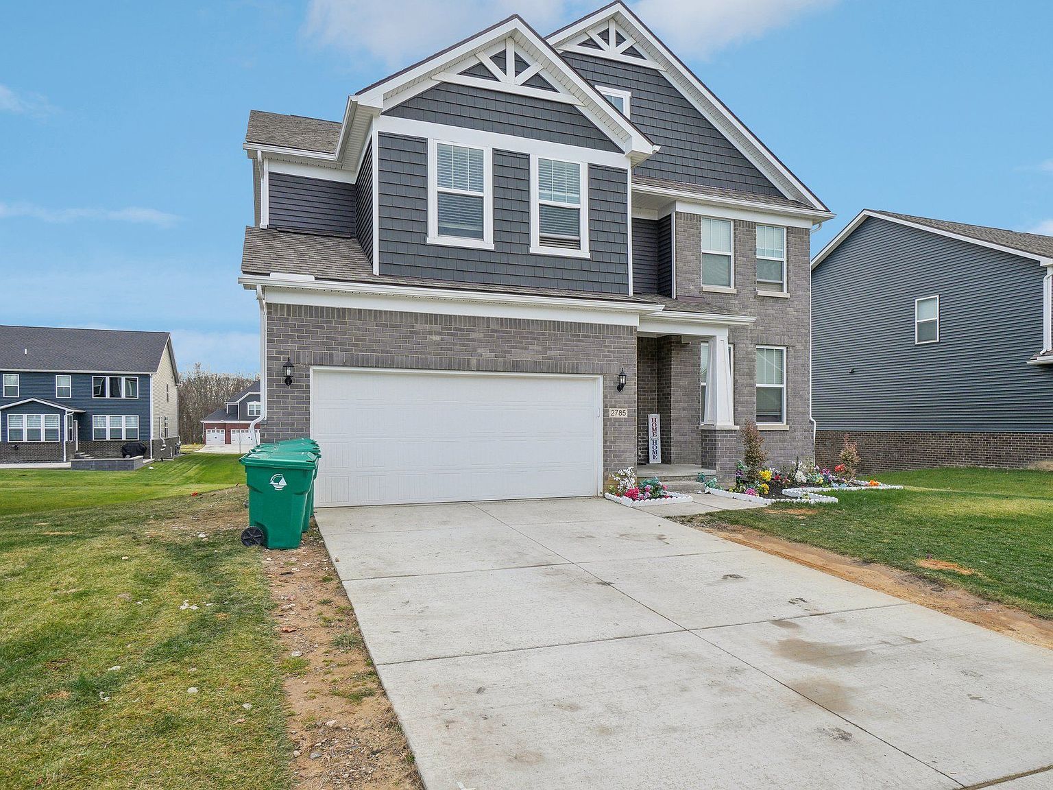 2785 Tulip Way Commerce Township, MI 48382 - Thumbnail 2