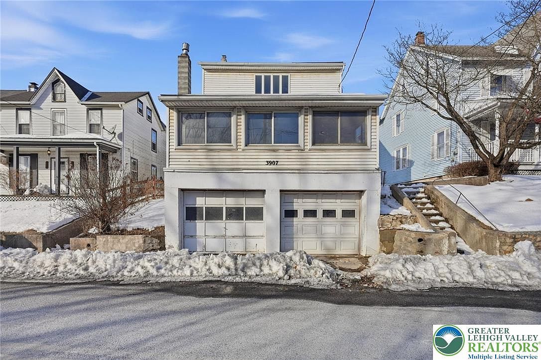3907 Main St Slatington, PA 18080 - Thumbnail 2
