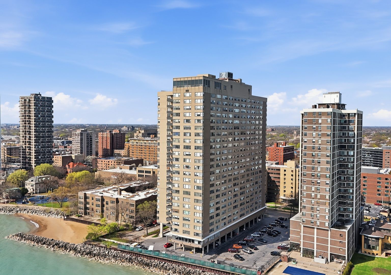 6301 N Sheridan Rd APT 8E Chicago, IL 60660  | Condominium