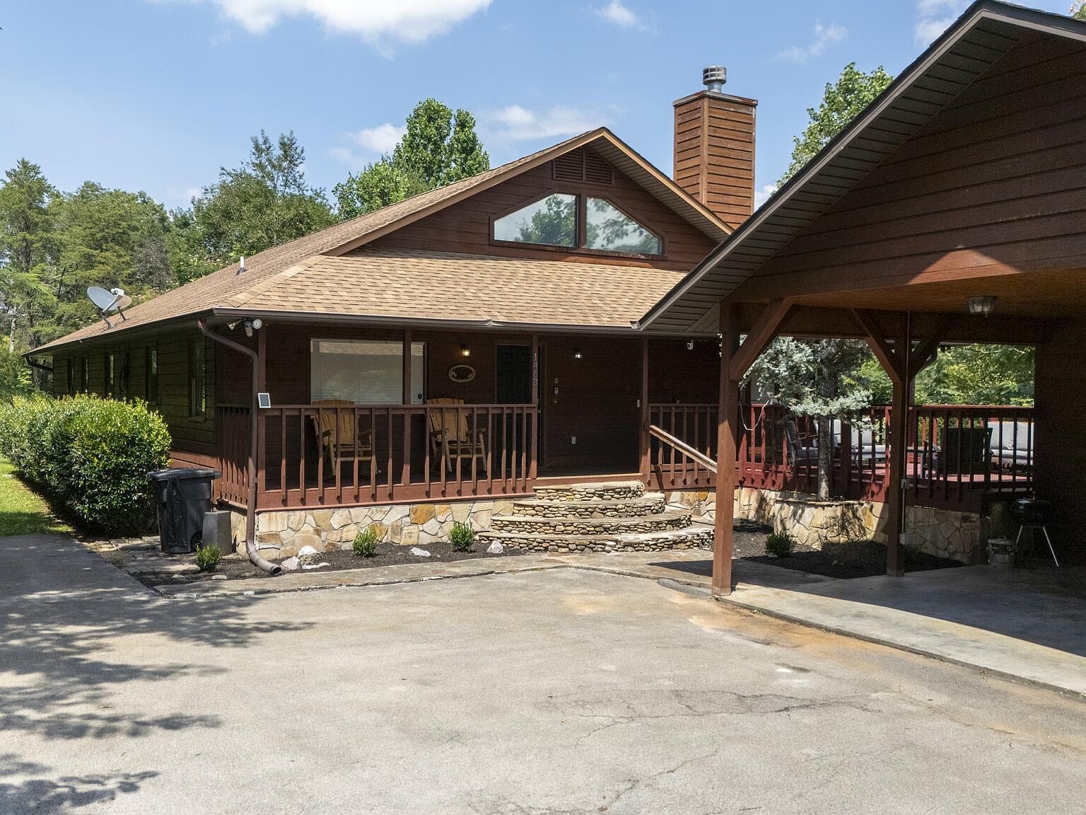 1463 Red Cedar Ln Sevierville, TN 37876 - Thumbnail 2