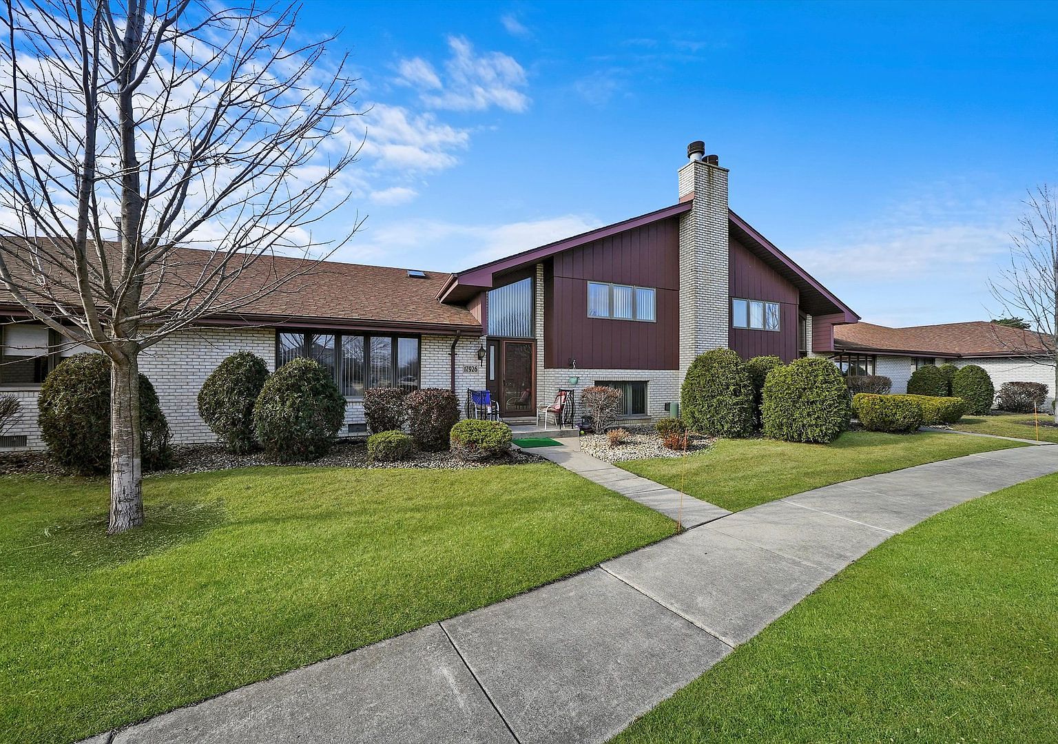 17926 Alabama Ct Orland Park, IL 60467 - Thumbnail 2