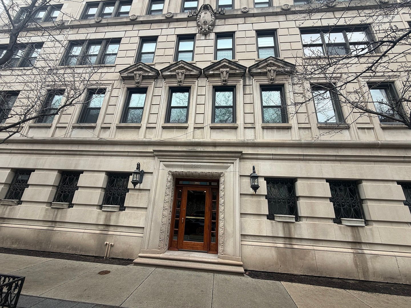 2912 N Commonwealth Ave APT 6A Chicago, IL 60657  | Condominium