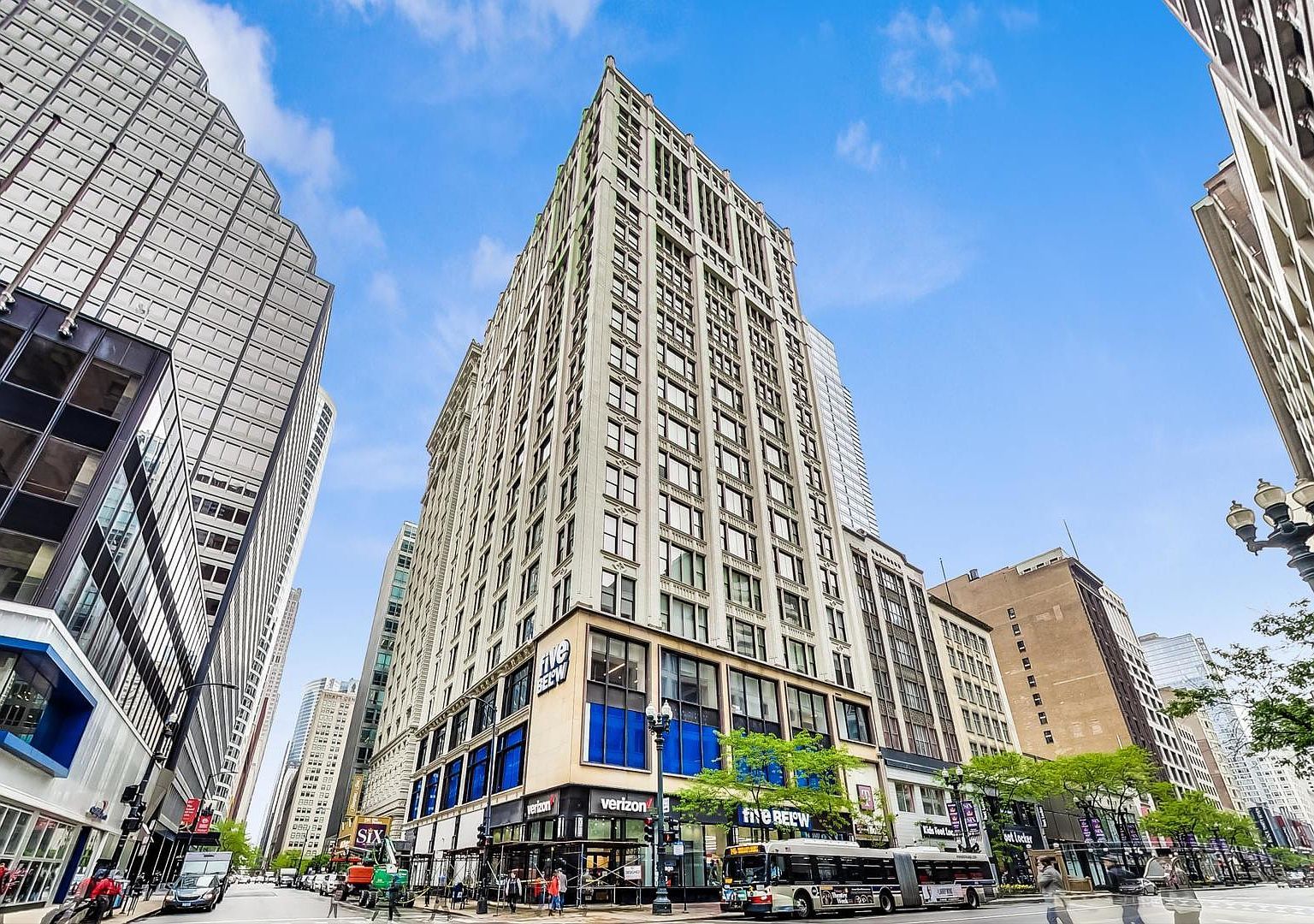 (undisclosed Address) Chicago, IL 60603 - Thumbnail 2