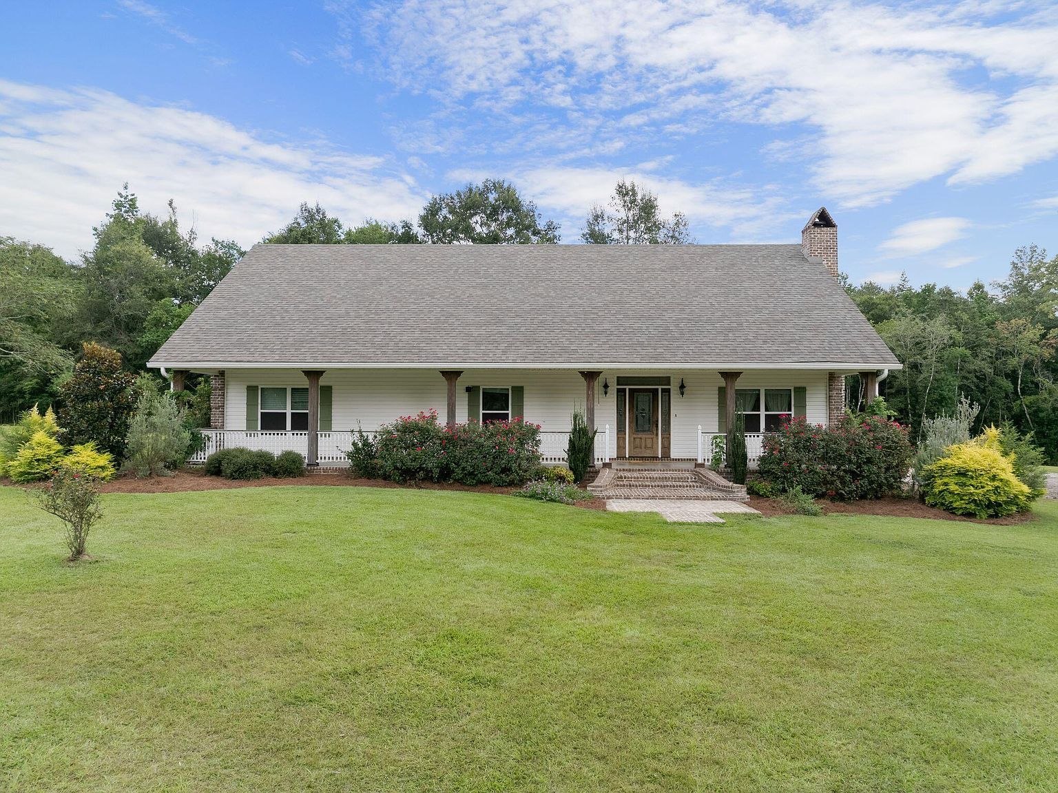 310 Antioch Dr Laurel, MS 39443 - Thumbnail 2