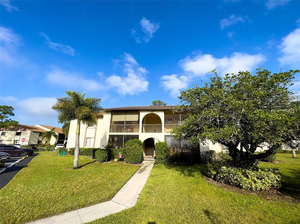 317 Knotty Pine Cir APT C-2 Greenacres, FL 33463 - Thumbnail 2