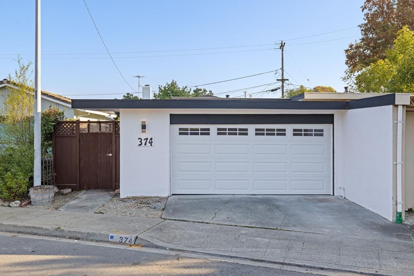374 Manzanita Ct Milpitas, CA 95035 - Thumbnail 2