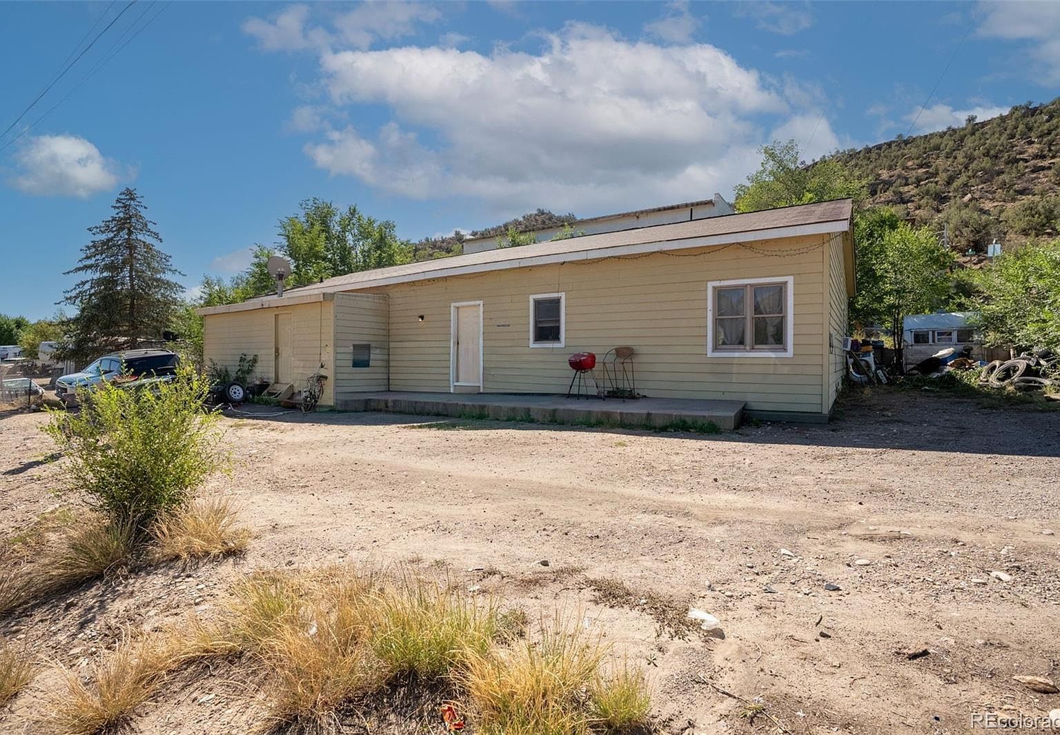 106 W 3rd Ave Naturita, CO 81422 - Thumbnail 2