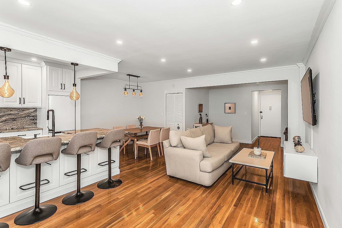 33-25 90th St APT 6C Jackson Heights, NY 11372, 11372