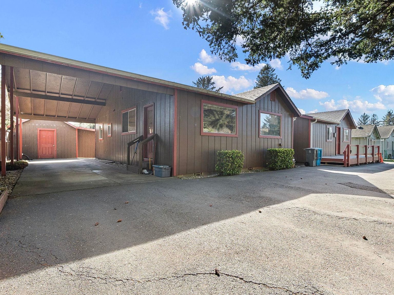 2431 2431/2427 Howland Hill Rd Crescent City, CA 95531 - Thumbnail 2