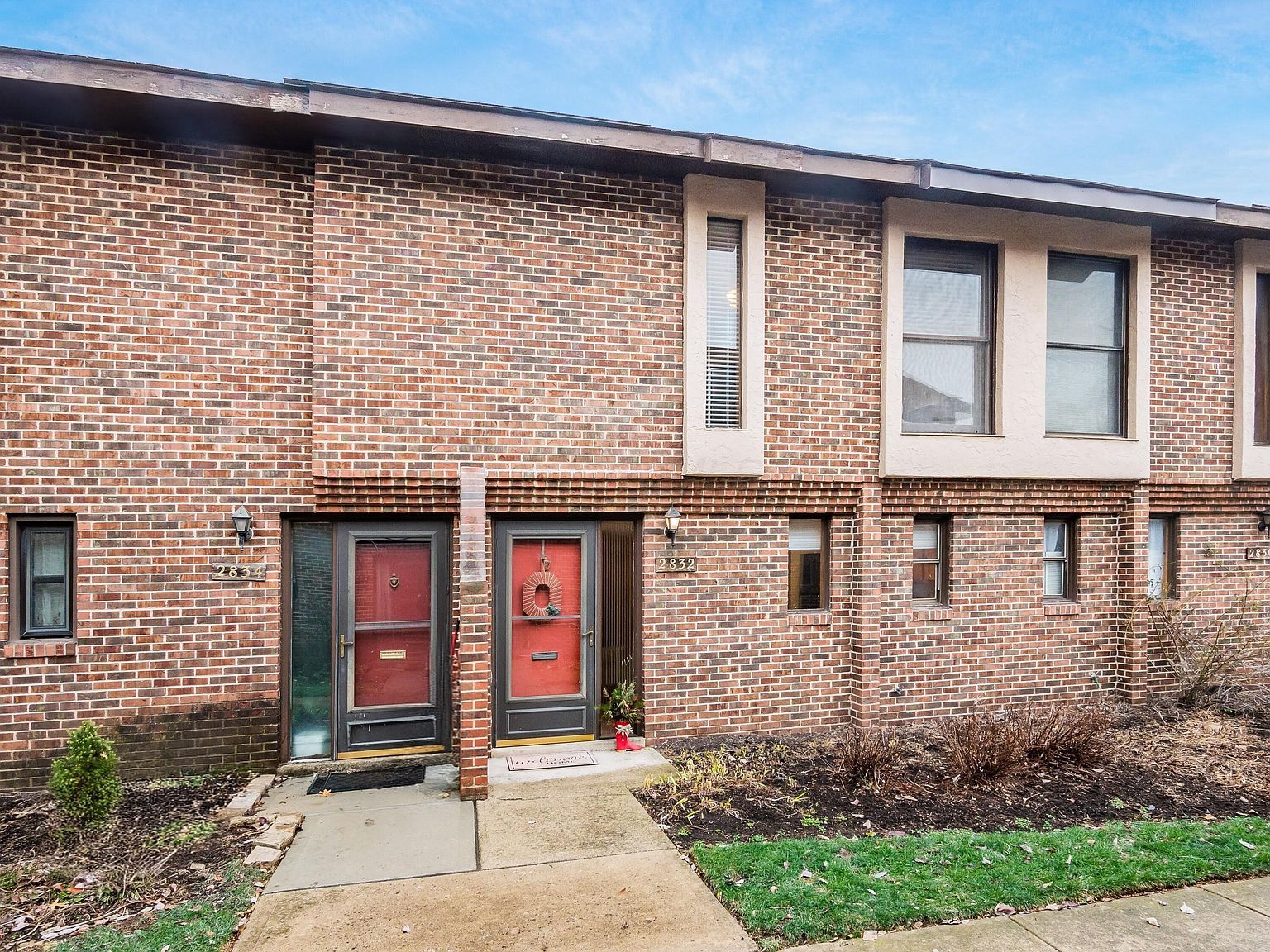 2832 Downing Way #51 Columbus, OH 43221 - Thumbnail 2