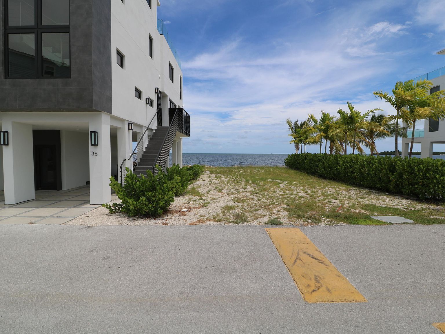 94825 Overseas Hwy #35 Key Largo, FL 33037 - Thumbnail 2