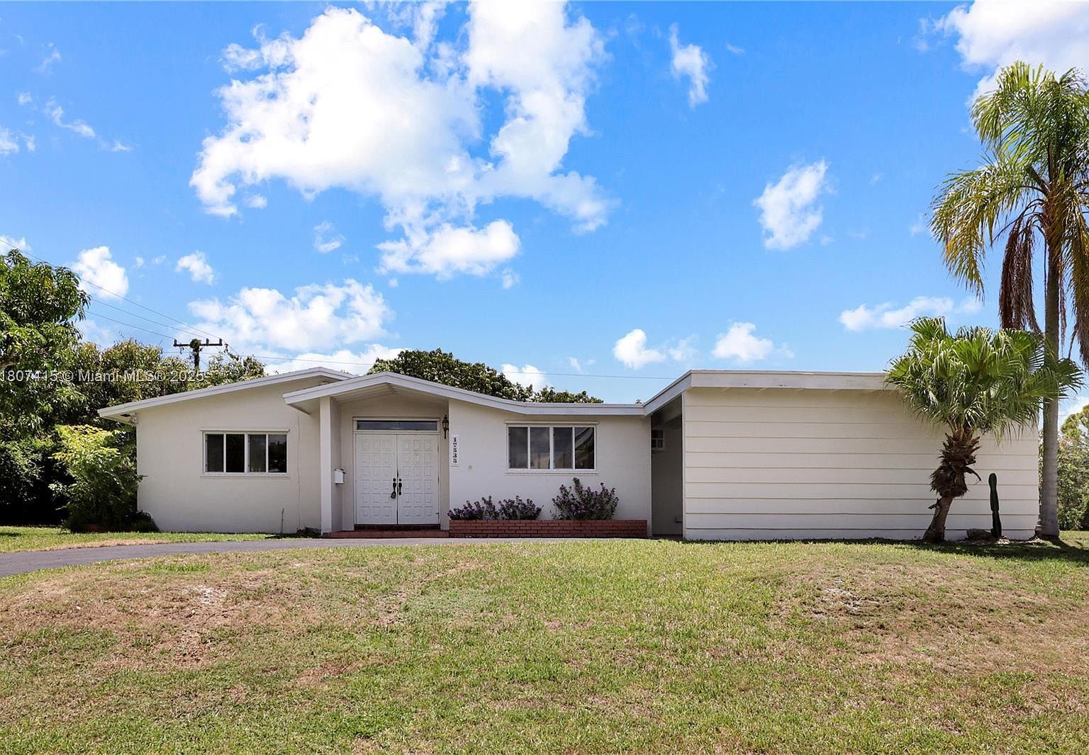 17535 SW 91st Ave Palmetto Bay, FL 33157 - Thumbnail 2